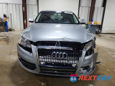 Piąte zdjęcie samochodu w środku: 2009 AUDI Q5 3.2 VIN:WA1KK78R49A036676 - miniatura