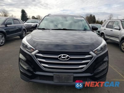 Piąte zdjęcie samochodu w środku: 2018 HYUNDAI TUCSON SEL VIN:KM8J3CA43JU754238 - miniatura