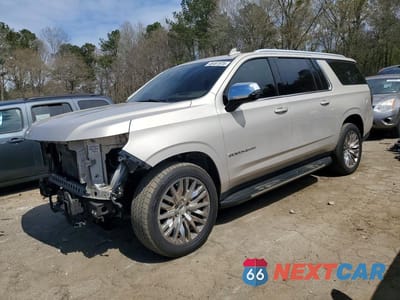 2021 CHEVROLET SUBURBAN C1500 PREMIER 1GNSCFKD2MR164541 - główne zdjęcie licytacji z USA - miniatura