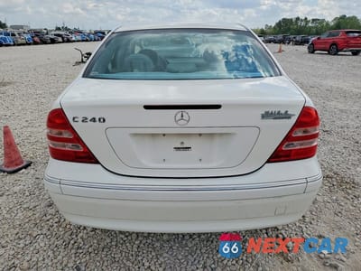 Zdjęcie 6 z 12 samochodu: 2004 MERCEDES-BENZ C 240 VIN:WDBRF61J14A547244 - miniatura