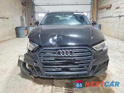 Piąte zdjęcie samochodu w środku: 2020 AUDI A3 S-LINE PREMIUM VIN:WAUBEGFF9LA101340 - miniatura