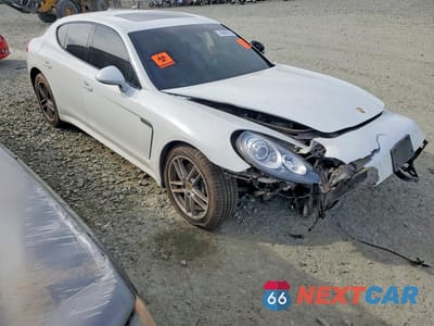 Czwarte zdjęcie samochodu z boku: 2016 PORSCHE PANAMERA 2 VIN:WP0AA2A74GL002366 - miniatura