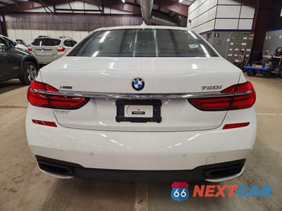Zdjęcie 6 z 11 samochodu: 2018 BMW 750 XI VIN:WBA7F2C55JB238347 - miniatura