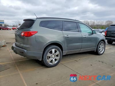 Trzecie zdjęcie samochodu z tyłu: 2010 CHEV TRAVERSE VIN:1GNLRGED0AJ221513 - miniatura