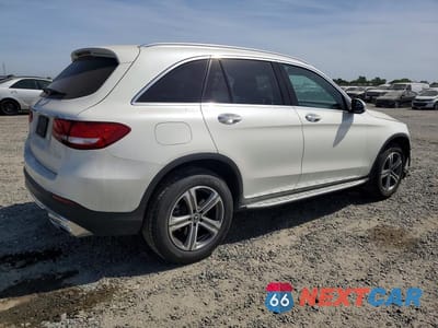 Trzecie zdjęcie samochodu z tyłu: 2019 MERCEDES-BENZ GLC 300 VIN:WDC0G4JB3KF497669 - miniatura