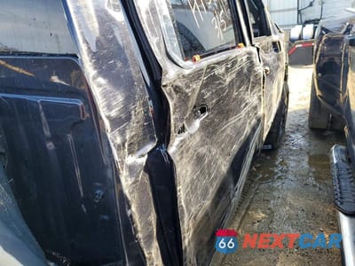 Zdjęcie 11 z 13 samochodu: 2025 GMC SIERRA K2500 DENALI VIN:1GT4URE78SF370953 - miniatura