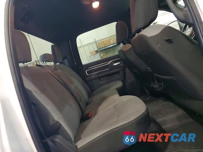 Zdjęcie 10 z 12 samochodu: 2024 RAM 2500 BIG HORN VIN:3C6UR5DL4RG371185 - miniatura