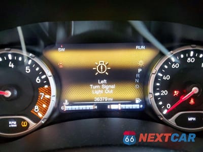 Zdjęcie 9 z 13 samochodu: 2021 JEEP RENEGADE LATITUDE VIN:ZACNJDBB5MPM24473 - miniatura