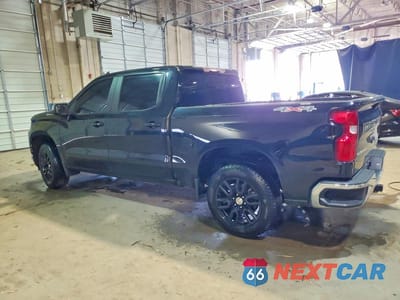 Drugie zdjęcie samochodu z przodu: 2021 CHEVROLET SILVERADO K1500 LT VIN:1GCPYJEK8MZ408190 - miniatura