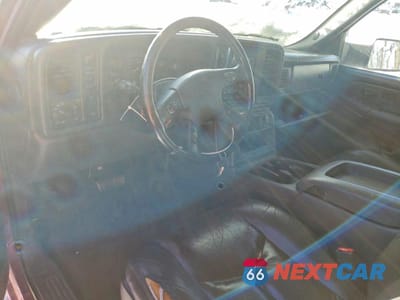 Zdjęcie 8 z 12 samochodu: 2004 CHEVROLET SILVERADO K3500 VIN:1GCJK33294F201864 - miniatura