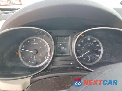 Zdjęcie 9 z 13 samochodu: 2017 HYUNDAI SANTA FE SPORT 2.4L VIN:5XYZUDLB4HG491520 - miniatura