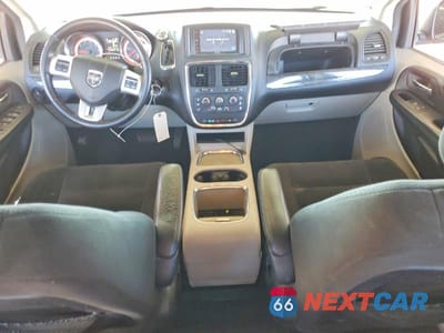 Zdjęcie 8 z 13 samochodu: 2015 DODGE GRAND CARAVAN SXT VIN:2C4RDGCG1FR630816 - miniatura