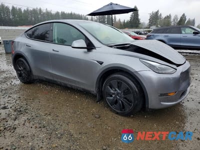 Czwarte zdjęcie samochodu z boku: 2025 TESLA MODEL Y VIN:7SAYGDEE5SF282315 - miniatura