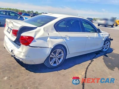 Trzecie zdjęcie samochodu z tyłu: 2016 BMW 328 XI SULEV VIN:WBA8E3C59GK500411 - miniatura