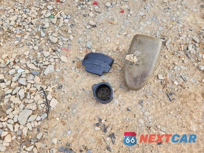 Zdjęcie 12 z 13 samochodu: 2005 FORD FOCUS ZX4 VIN:1FAFP34N25W229335 - miniatura