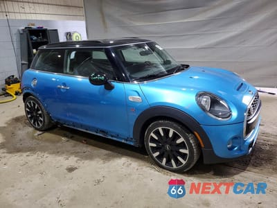 Czwarte zdjęcie samochodu z boku: 2019 MINI COOPER S VIN:WMWXP7C5XK2C62819 - miniatura