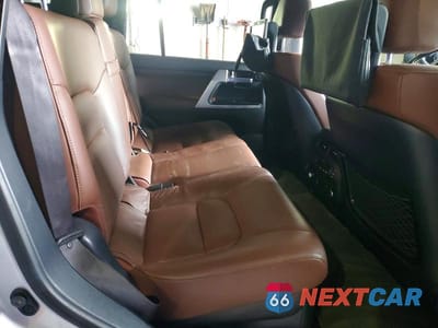 Zdjęcie 10 z 12 samochodu: 2016 TOYOTA LAND CRUISER BASE VIN:JTMCY7AJ4G4043491 - miniatura