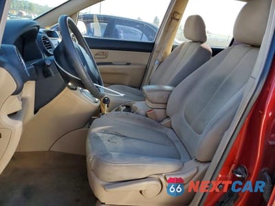 Zdjęcie 7 z 12 samochodu: 2007 KIA RONDO VIN:KNAFG525777065972 - miniatura