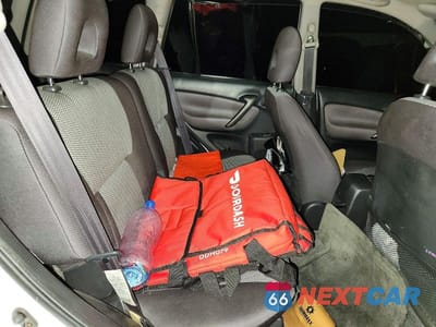Zdjęcie 11 z 12 samochodu: 2004 TOYOTA RAV4 BASE VIN:JTEGD20V140024268 - miniatura