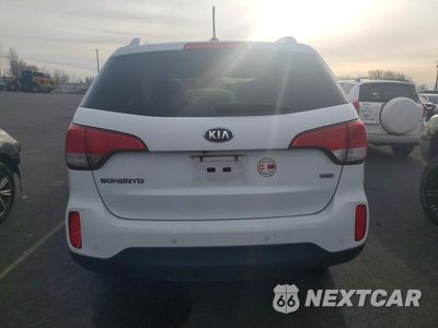 Zdjęcie 6 z 12 samochodu: 2015 KIA SORENTO VIN:5XYKTCA68FG565524 - miniatura