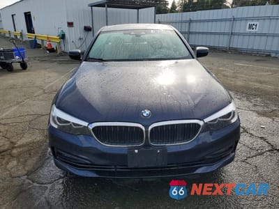 Piąte zdjęcie samochodu w środku: 2018 BMW 530E VIN:WBAJA9C5XJB250412 - miniatura
