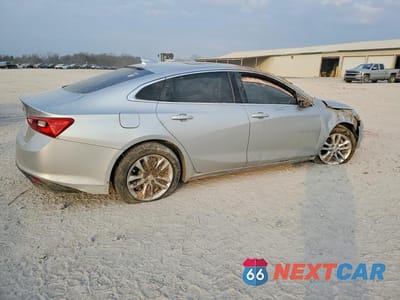 Trzecie zdjęcie samochodu z tyłu: 2018 CHEVROLET MALIBU LT VIN:1G1ZD5ST2JF230338 - miniatura
