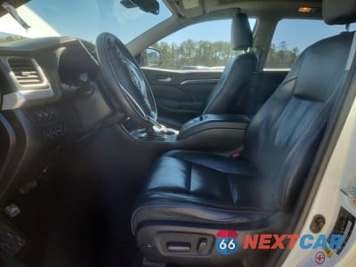 Zdjęcie 7 z 12 samochodu: 2015 TOYOTA HIGHLANDER LIMITED PLATINUM VIN:5TDYKRFH9FS057818 - miniatura