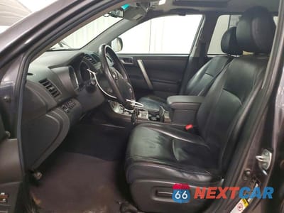 Zdjęcie 7 z 12 samochodu: 2012 TOYOTA HIGHLANDER SE VIN:5TDBK3EH5CS123684 - miniatura