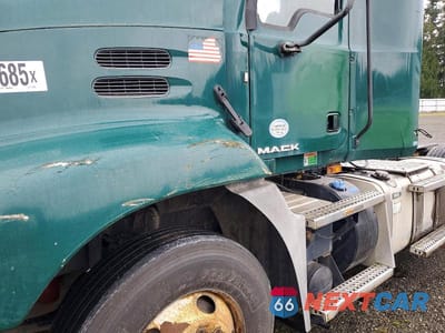 Zdjęcie 9 z 10 samochodu: 2017 MACK CXU612 SEMI TRUCK VIN:1M1AW01X4HM009903 - miniatura