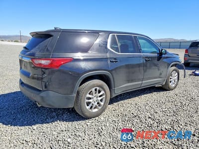 Trzecie zdjęcie samochodu z tyłu: 2020 CHEVROLET TRAVERSE LS VIN:1GNEVLKW6LJ299638 - miniatura