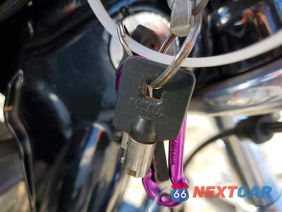 Zdjęcie 8 z 9 samochodu: 2010 HARLEY-DAVIDSON FXDB VIN:1HD1GX419AC307015 - miniatura