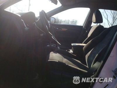 Zdjęcie 7 z 11 samochodu: 2015 NISSAN ROGUE S VIN:KNMAT2MV7FP584295 - miniatura
