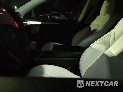 Zdjęcie 7 z 14 samochodu: 2022 TESLA MODEL Y VIN:7SAYGAEE1NF548190 - miniatura