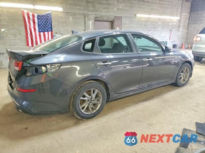 Trzecie zdjęcie samochodu z tyłu: 2019 KIA OPTIMA LX VIN:5XXGT4L36KG308035 - miniatura