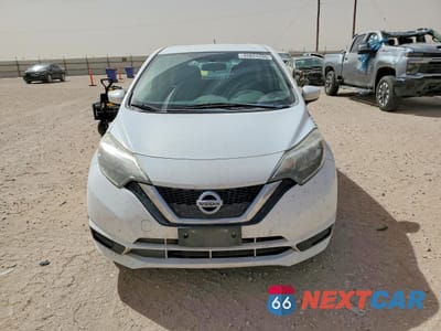 Piąte zdjęcie samochodu w środku: 2017 NISSAN VERSA NOTE S PLUS VIN:3N1CE2CP3HL372145 - miniatura