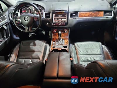 Zdjęcie 8 z 13 samochodu: 2012 VOLKSWAGEN TOUAREG V6 VIN:WVGFF9BP0CD002931 - miniatura