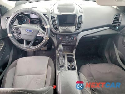 Zdjęcie 8 z 12 samochodu: 2019 FORD ESCAPE SE VIN:1FMCU0GD4KUC44896 - miniatura