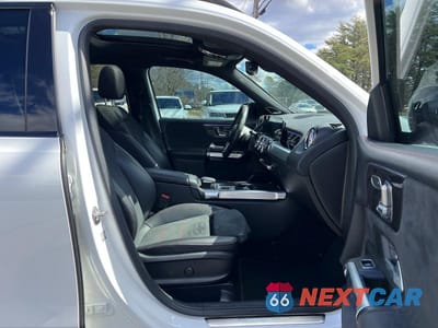 Piąte zdjęcie samochodu w środku: 2020 MERCEDES-BENZ GLB 250 4MATIC VIN:WDC4M4HBXLW012056 - miniatura