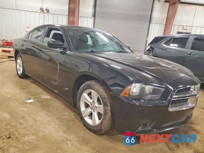 Czwarte zdjęcie samochodu z boku: 2014 DODGE CHARGER SXT VIN:2C3CDXHG2EH282693 - miniatura