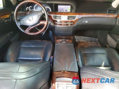 Zdjęcie 8 z 12 samochodu: 2013 MERCEDES-BENZ S 550 4MATIC VIN:WDDNG9EB4DA508798 - miniatura