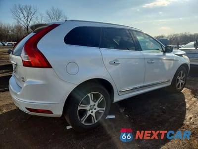 Trzecie zdjęcie samochodu z tyłu: 2015 VOLVO XC60 T6 PREMIER+ VIN:YV4902RC8F2611842 - miniatura
