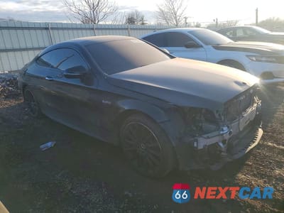 Czwarte zdjęcie samochodu z boku: 2019 MERCEDES-BENZ C 43 AMG VIN:WDDWJ6EB1KF837270 - miniatura
