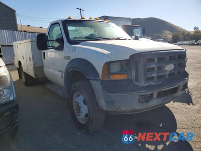 2007 FORD F450 SUPER DUTY UTILITY / SERVICE TRUCK 1FDXF46P07EA27376 - główne zdjęcie licytacji z USA - miniatura