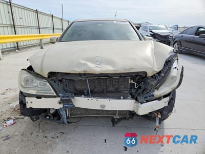 Piąte zdjęcie samochodu w środku: 2012 MERCEDES-BENZ C 300 4MATIC VIN:WDDGF8BB3CR224282 - miniatura