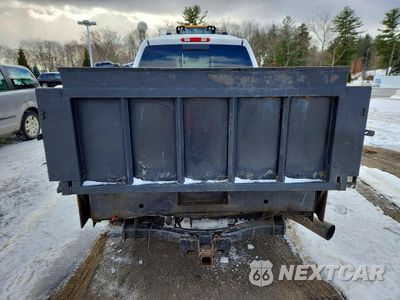 Zdjęcie 6 z 13 samochodu: 2009 GMC SIERRA K2500 SLT VIN:1GTHK63609F177142 - miniatura