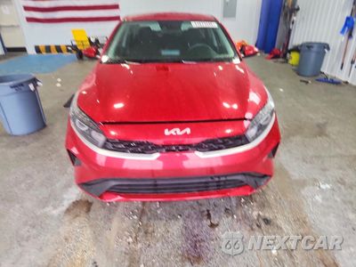 Piąte zdjęcie samochodu w środku: 2024 KIA FORTE LXS VIN:3KPF24AD8RE733558 - miniatura