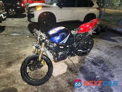 Trzecie zdjęcie samochodu z tyłu: 2005 SUZUKI GSX-R600 K VIN:JS1GN7CA452116191 - miniatura