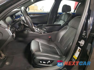 Zdjęcie 7 z 12 samochodu: 2021 BMW M550XI VIN:WBA13BK09MCF28578 - miniatura