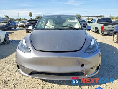 Piąte zdjęcie samochodu w środku: 2024 TESLA MODEL Y VIN:7SAYGDEDXRF192305 - miniatura