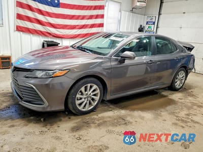 2024 TOYOTA CAMRY LE 4T1R11AK4RU918362 - główne zdjęcie licytacji z USA - miniatura